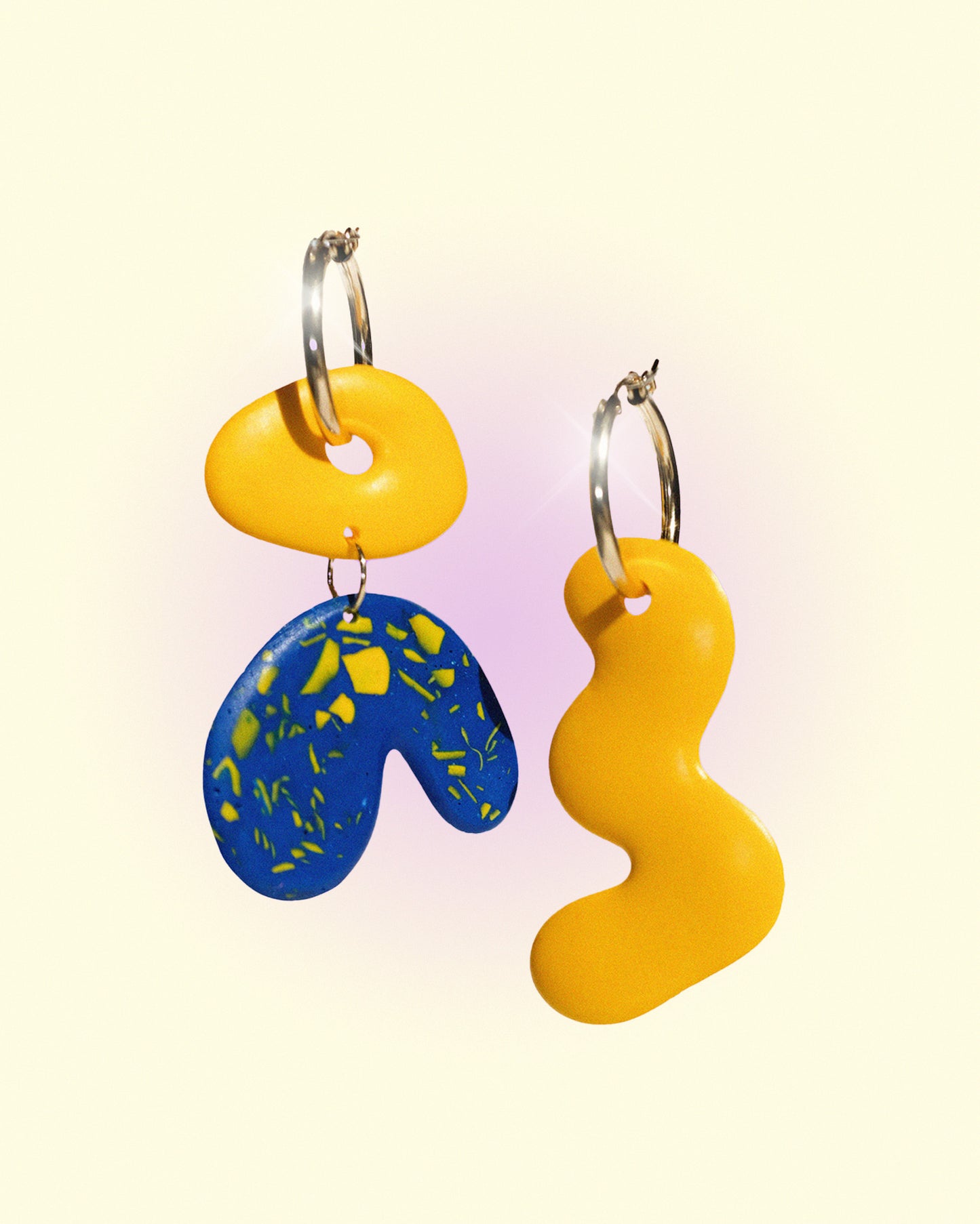 ARCH EARRINGS IN BLUE TERRAZZO