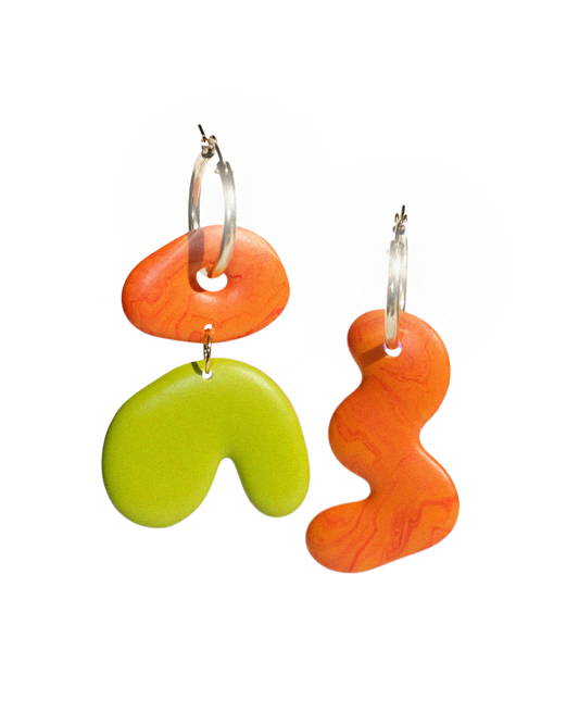 ARCH EARRINGS IN TANGERINE