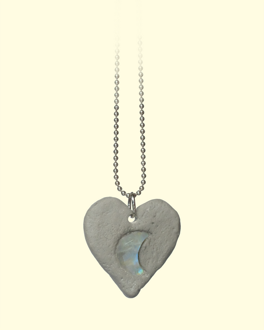 MOONBEAM NECKLACE