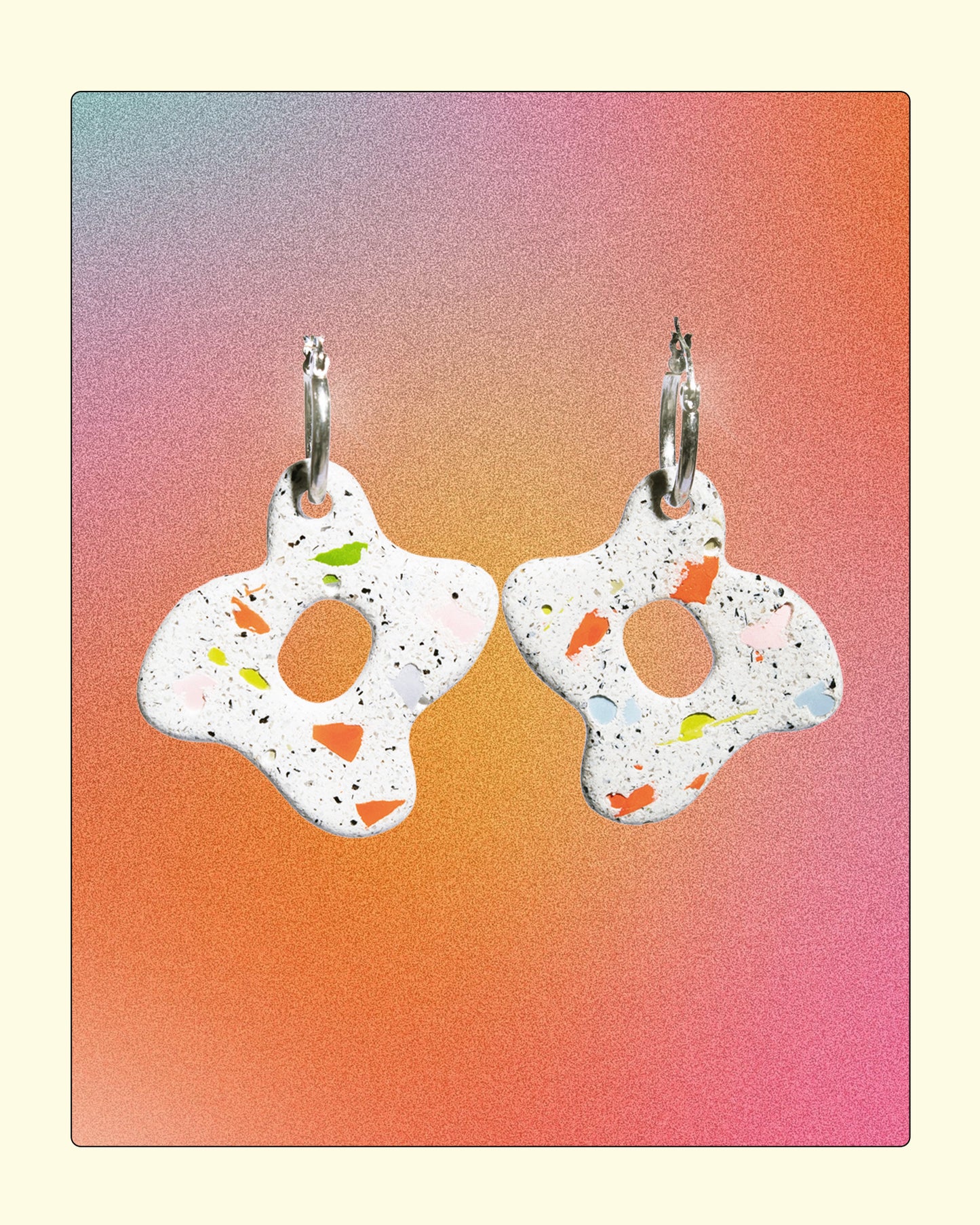 NOTTE EARRINGS IN CORAL