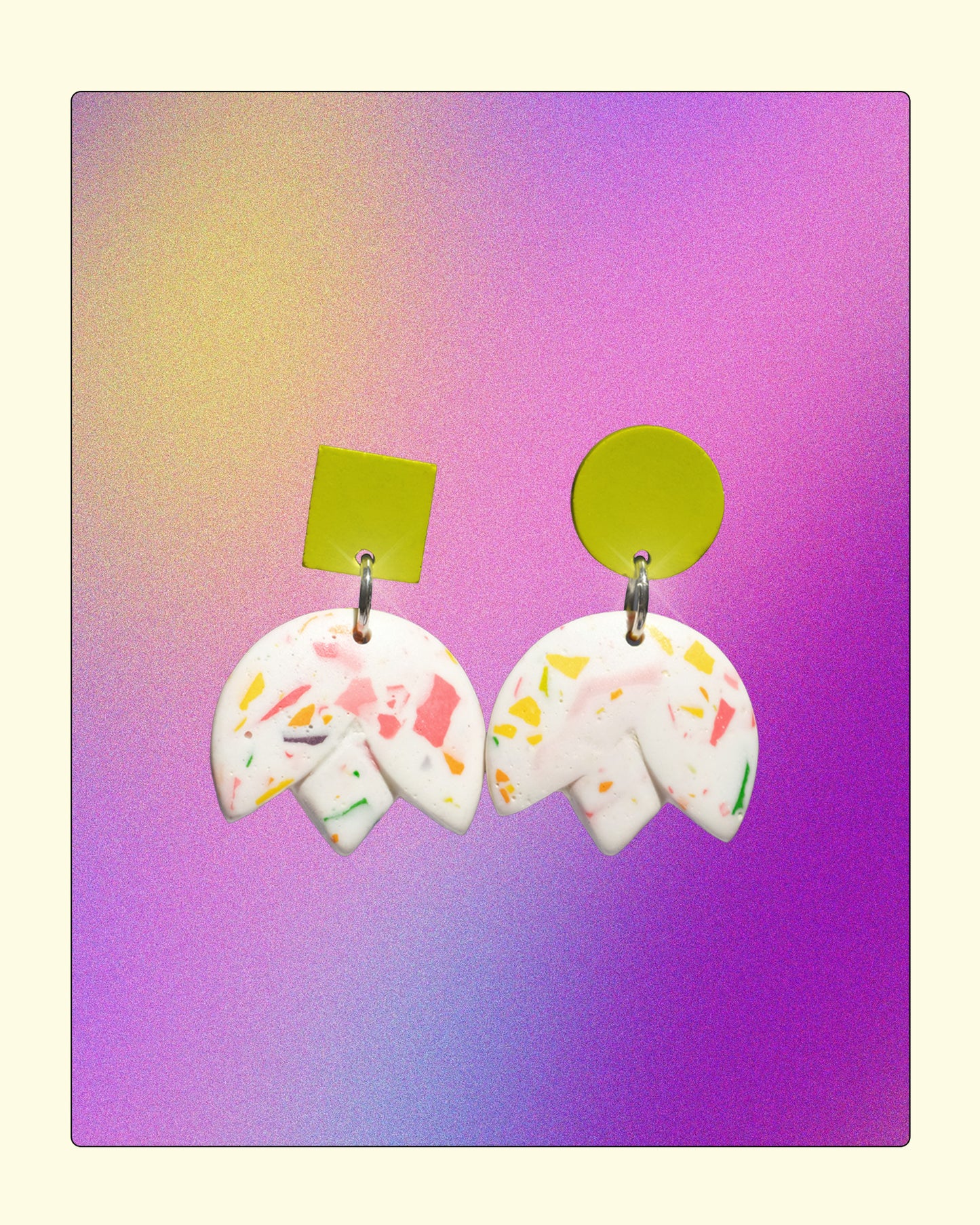 TULIP EARRINGS IN SUPERBLOOM