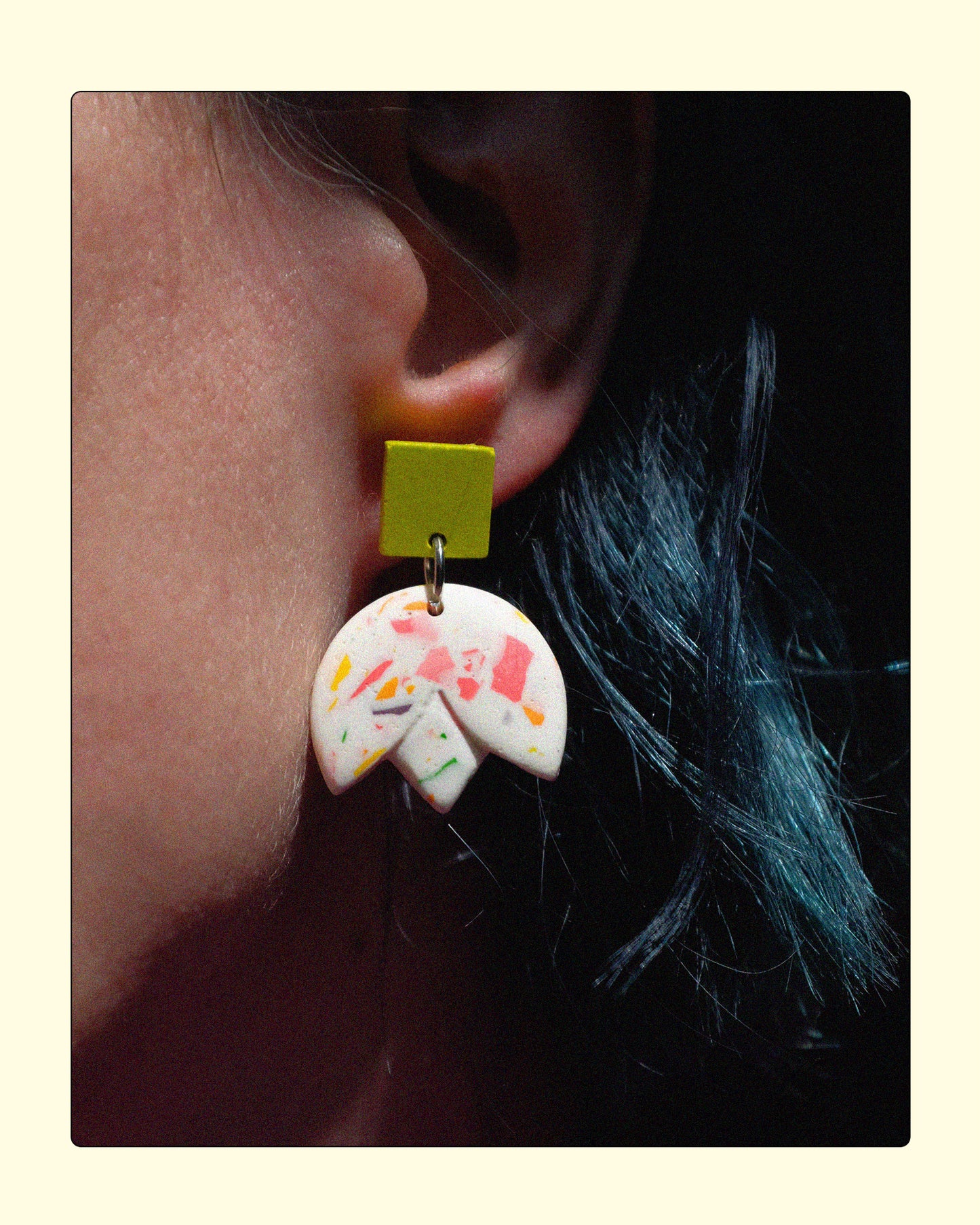 TULIP EARRINGS IN SUPERBLOOM